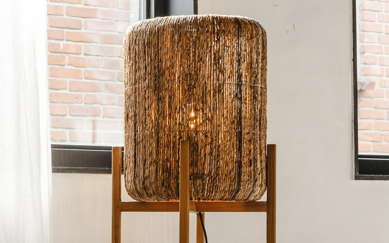 Aurora Standing Lamp Abaca