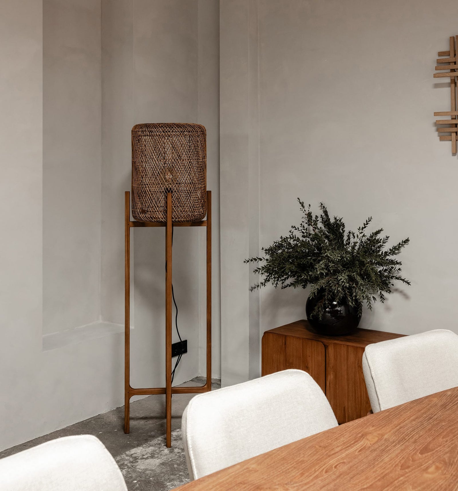 Aurora Standing Lamp - Rattan