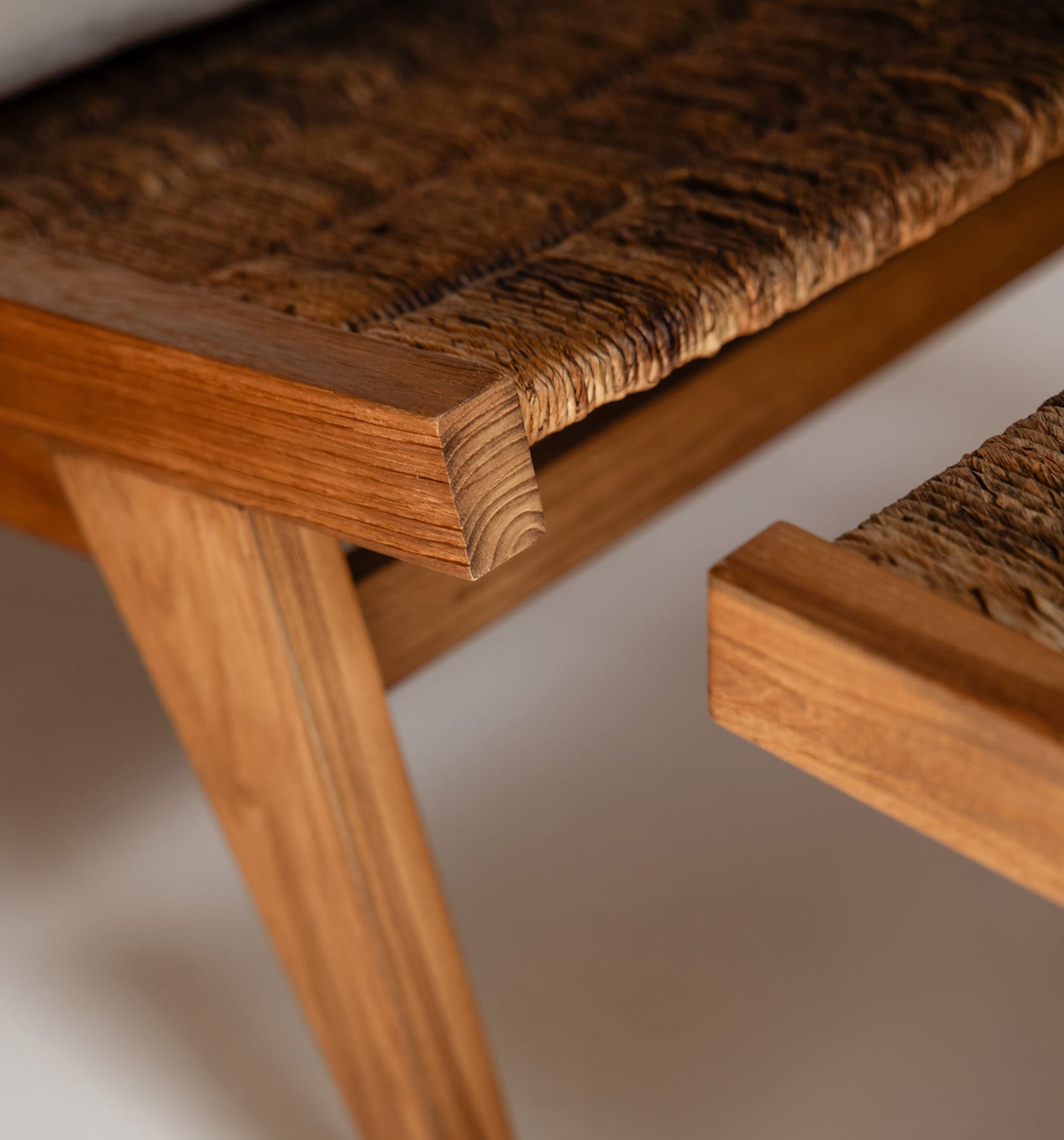 Caterpillar Brawny Lounge Chair
