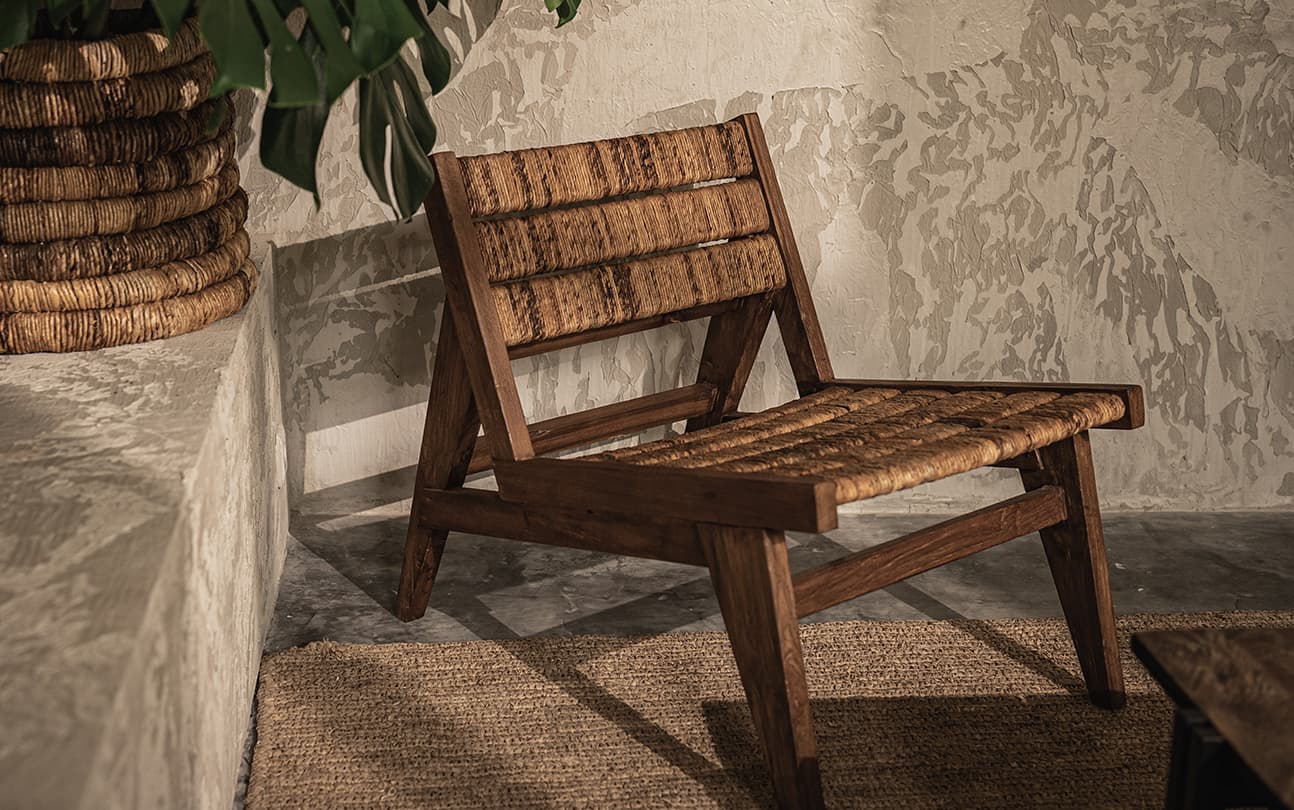 Caterpillar Brawny Lounge Chair