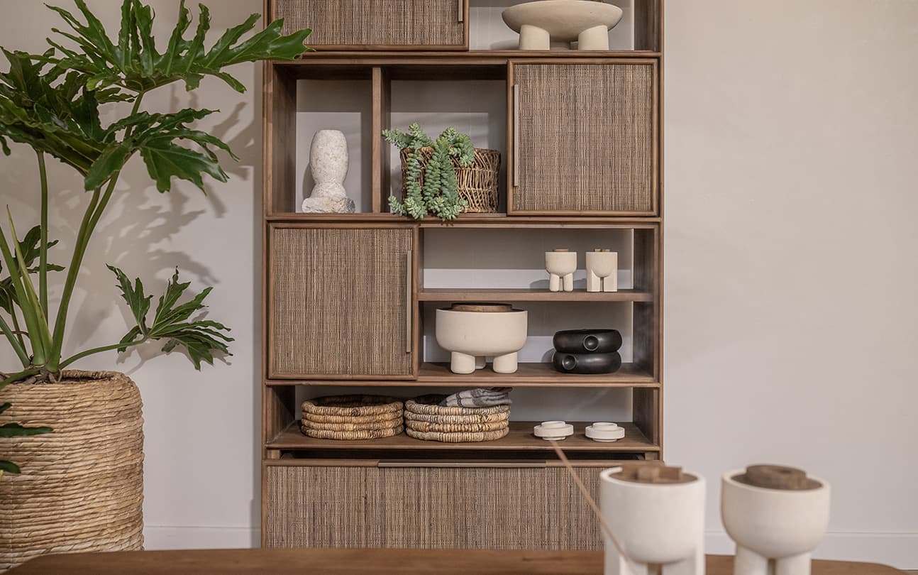 Grace Cabinet 3 Sliding Doors 1 Drawer