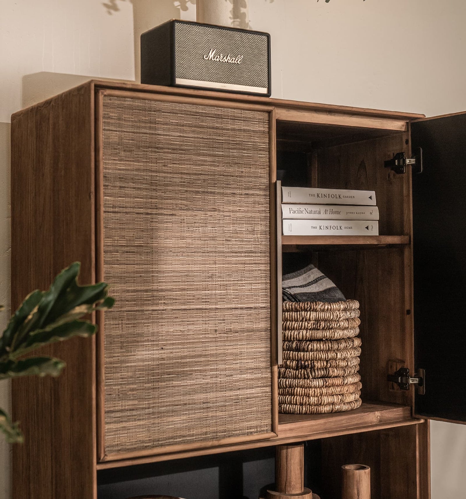 Grace Cabinet 4 Doors 1 Open Rack