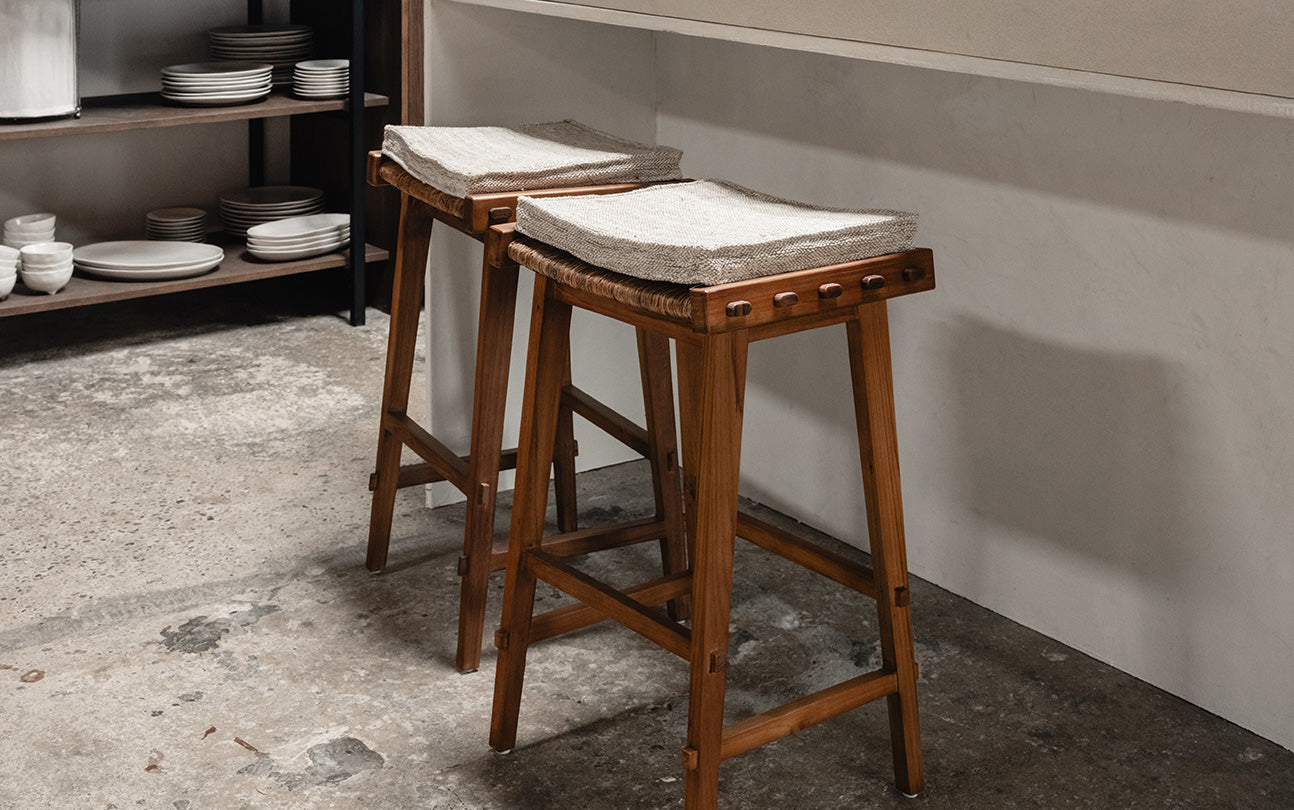 Caterpillar Bar Stool Cushion Jute