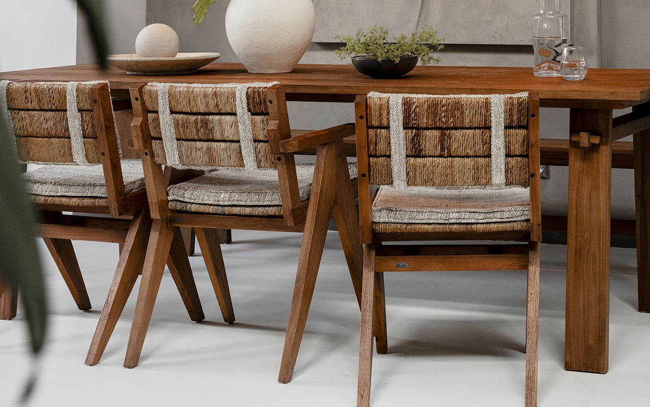 Caterpillar Brawny Arm Chair