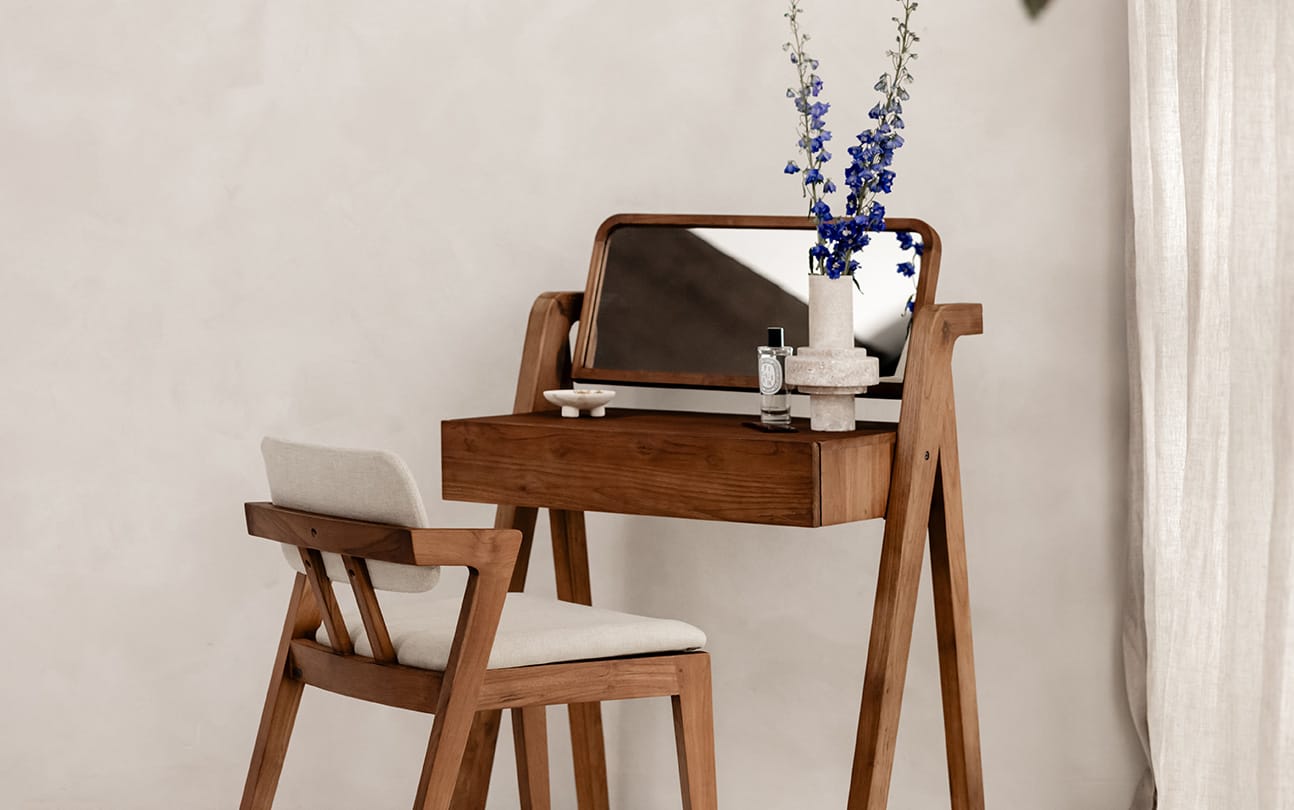Classy Dressing Table