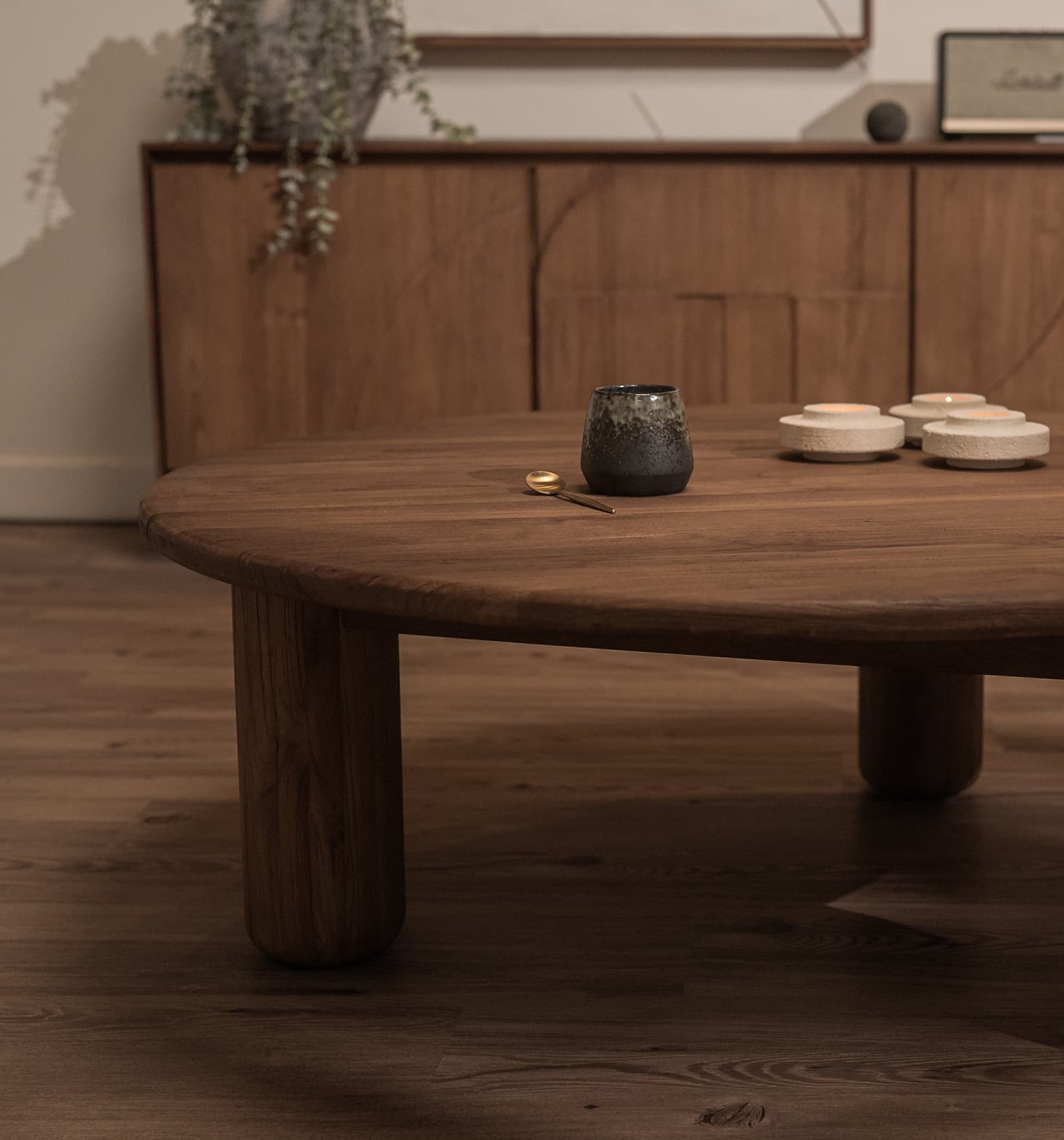 Dino  Round Coffee Table
