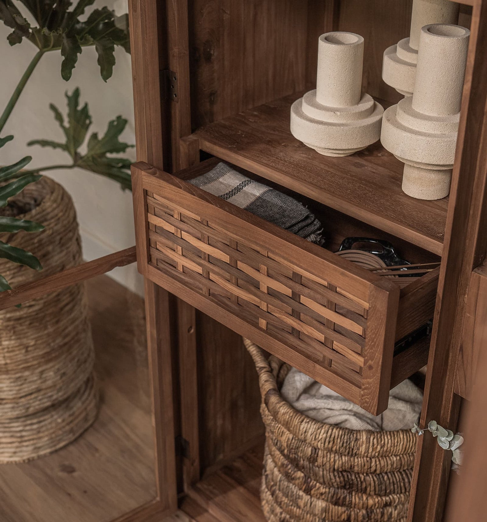 Hopper Display Cabinet