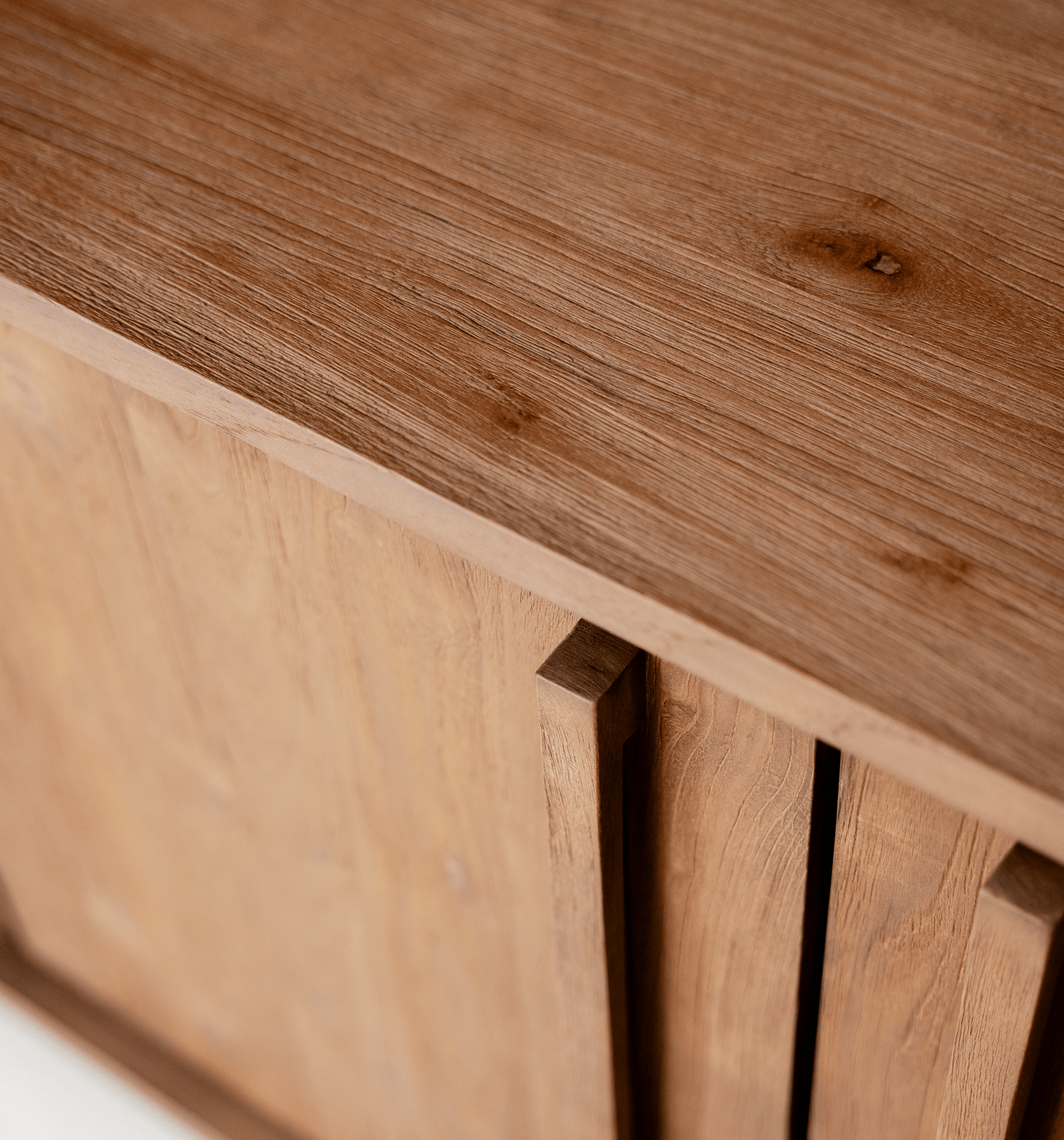 Inline Dresser 4 Doors