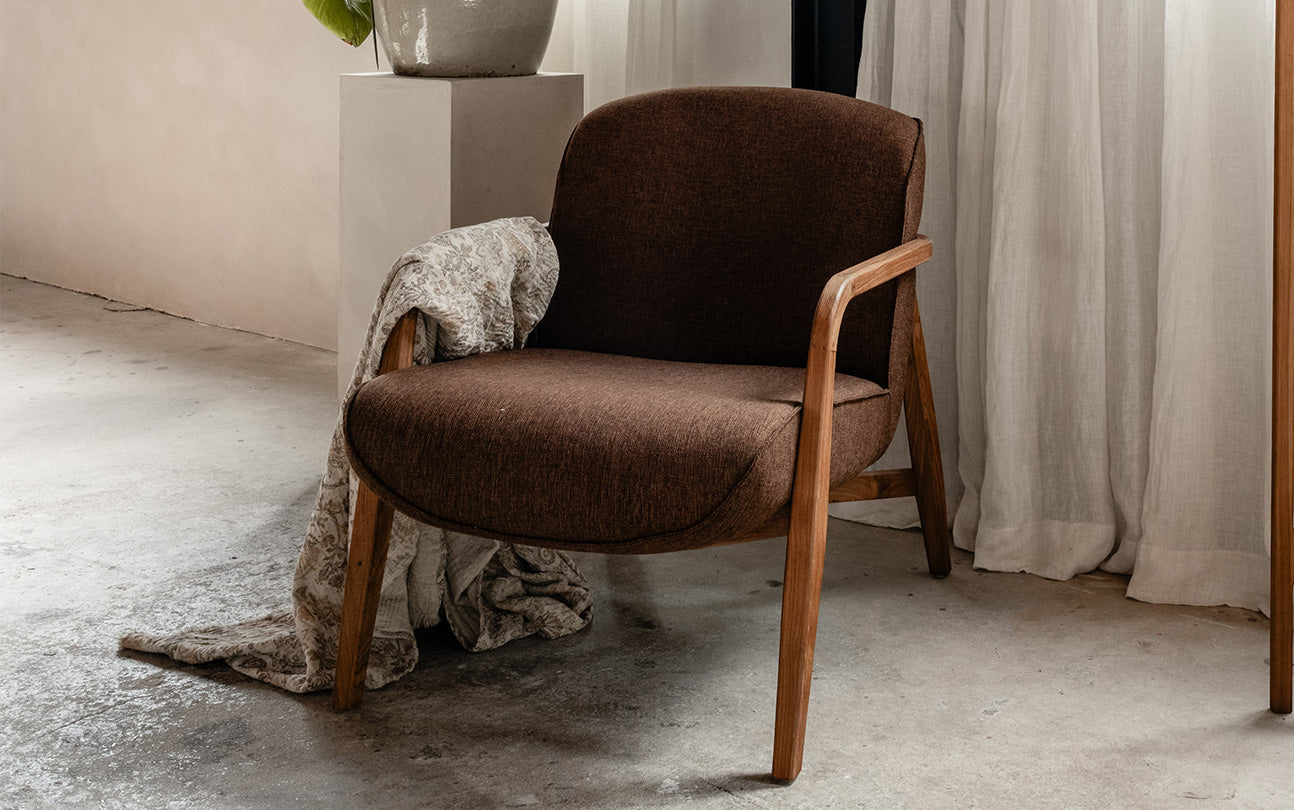 Jesse Lounge Chair - Brown