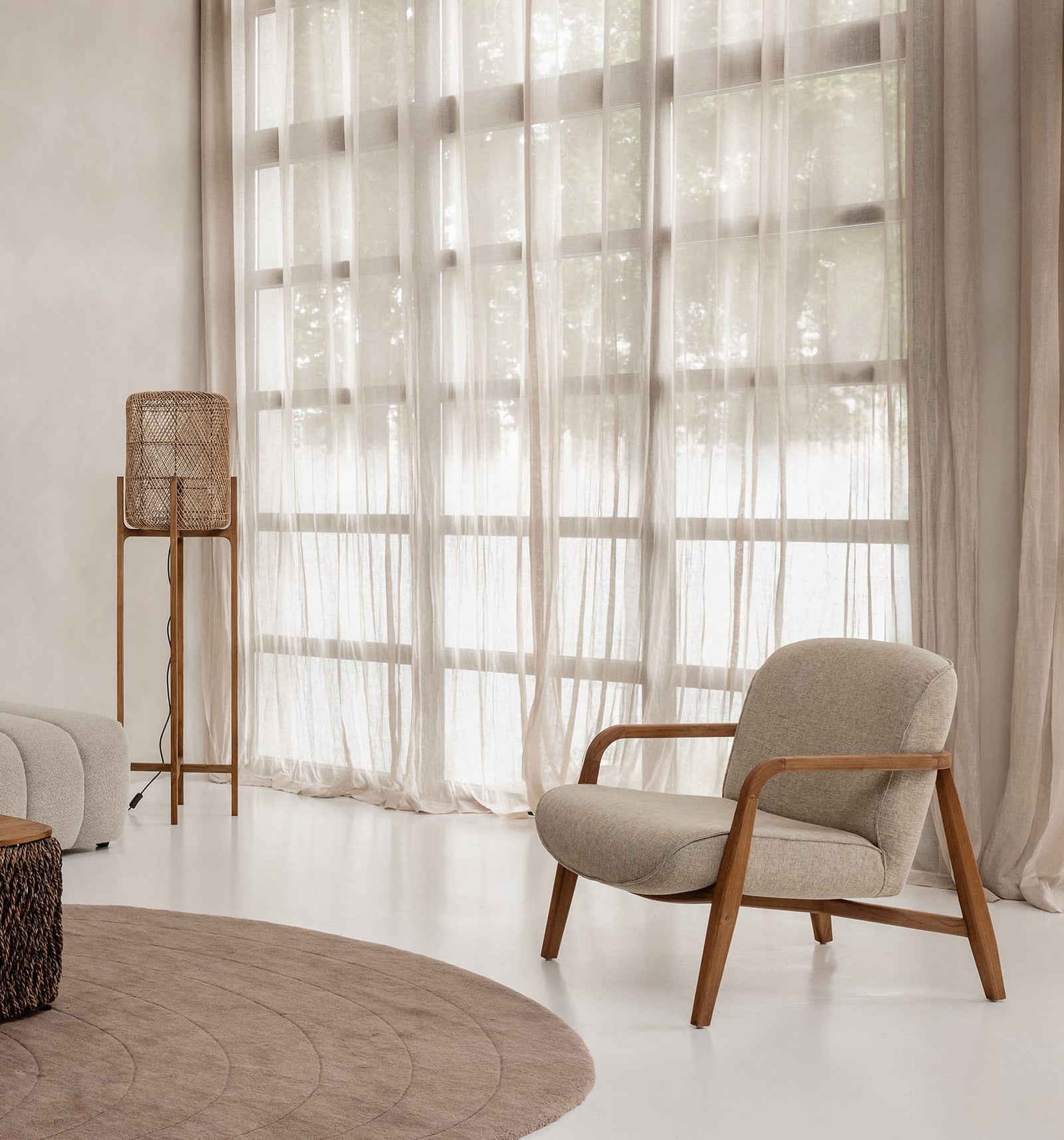 Jesse Lounge Chair - Pale Khaki