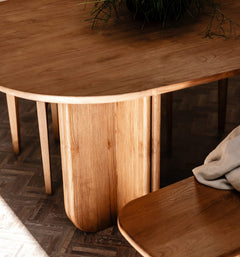 Linea Dining Table