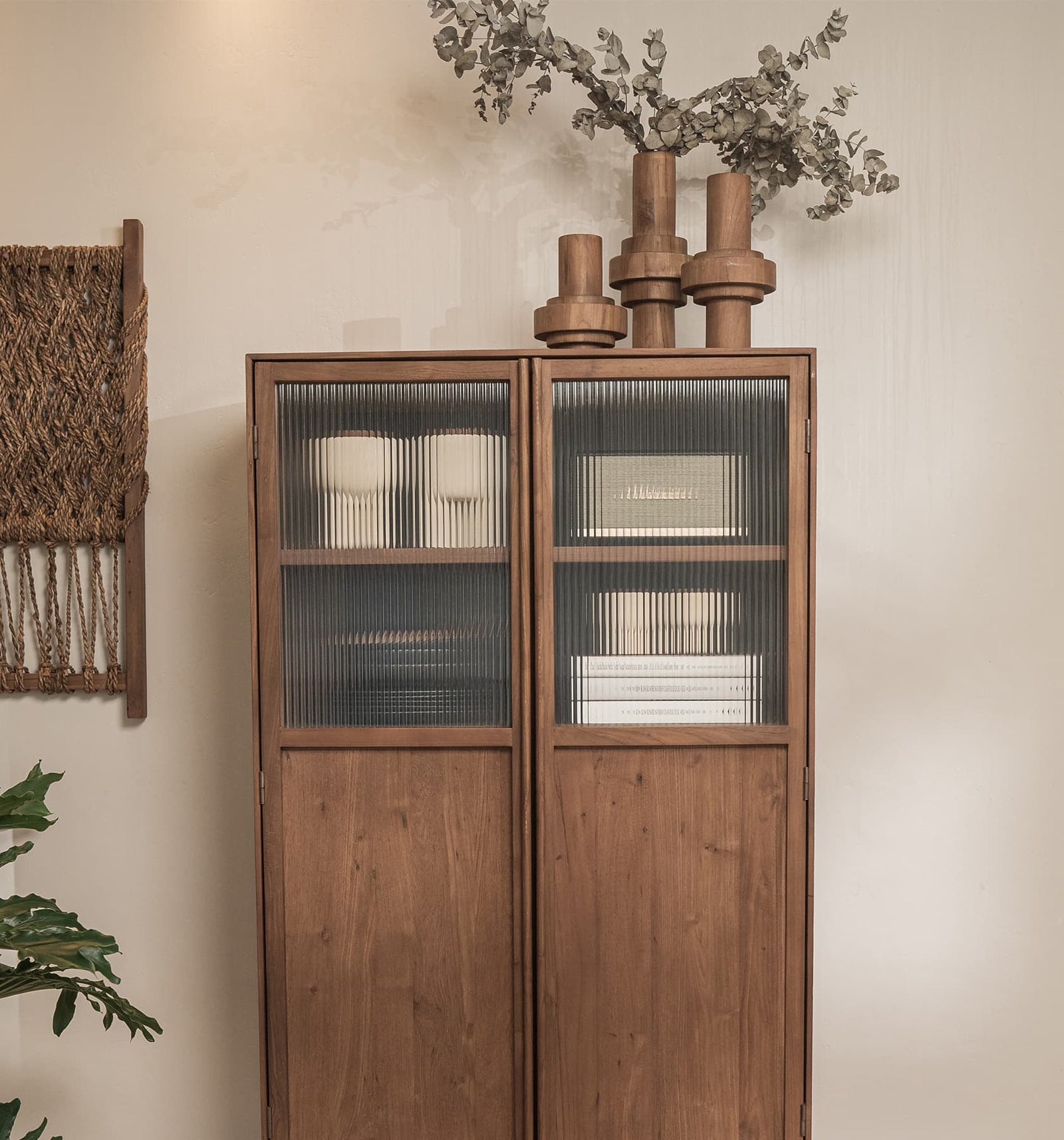 Motion Cabinet 2 Doors with Textured Glass