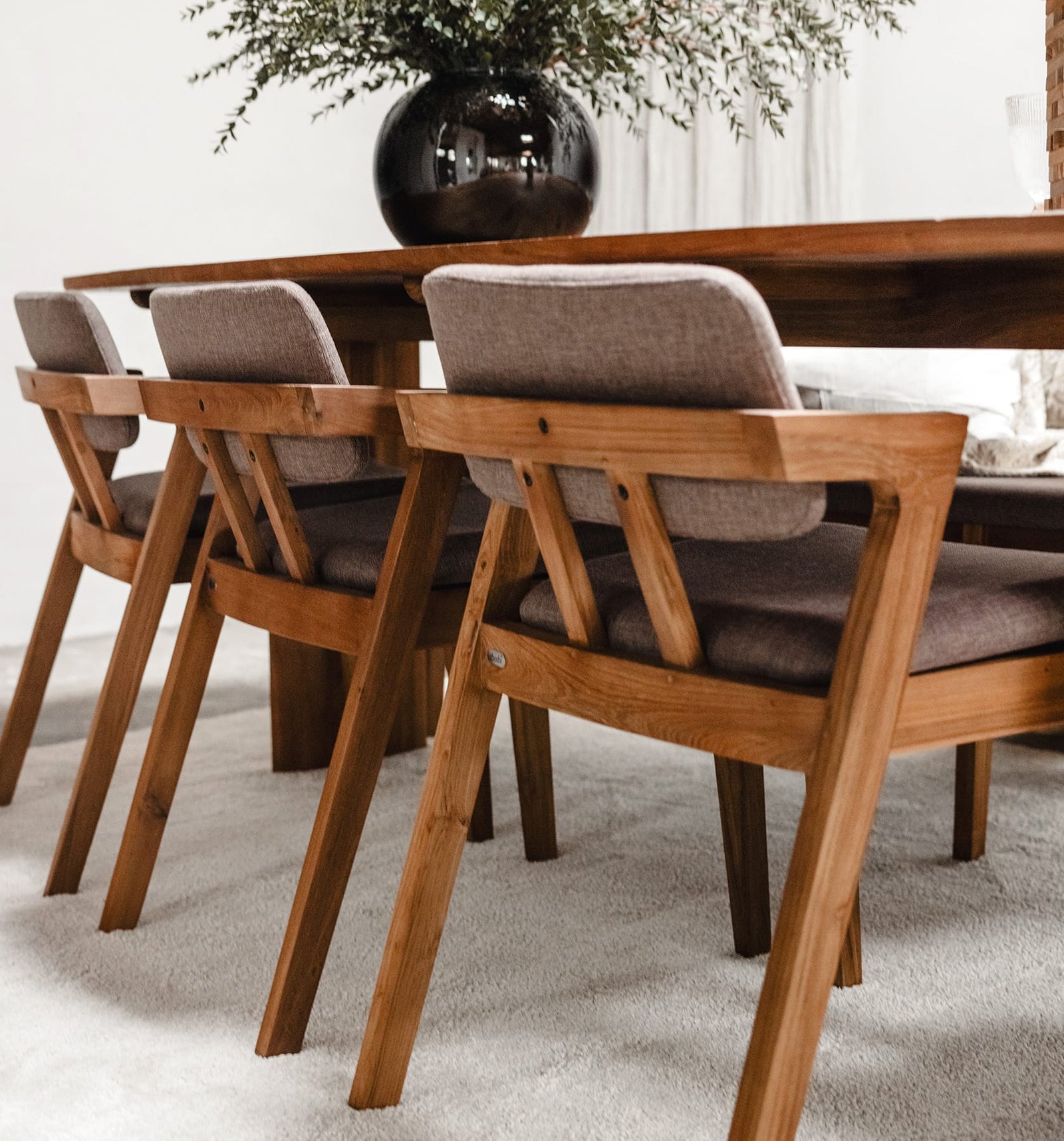 Noa Chair Walnut