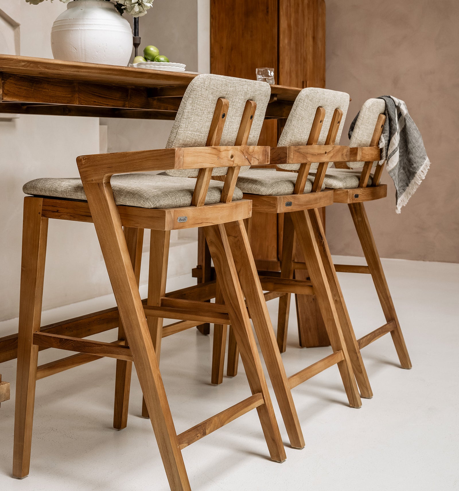 Noa Kitchen Stool Pale Khaki