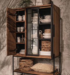 Outline Cabinet 3 Doors 2 Glass