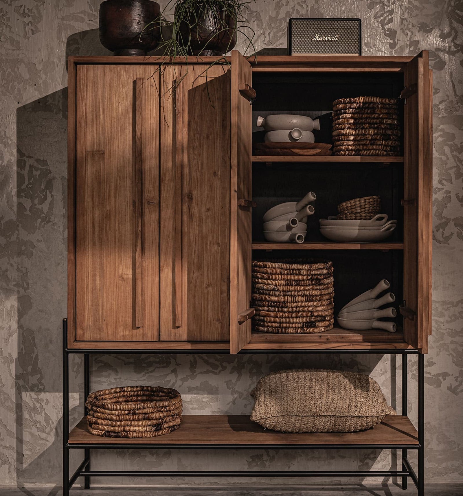 Outline Cabinet 4 Doors 1 Open Rack