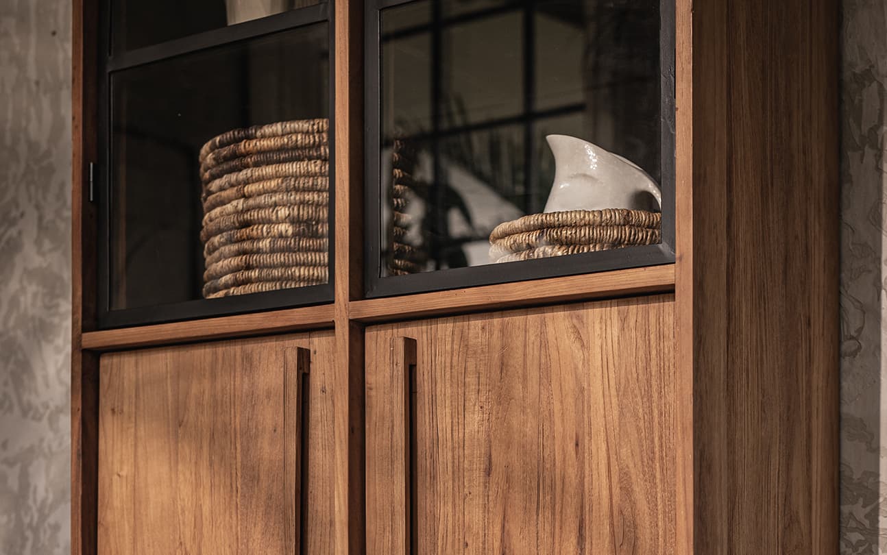 Outline Cabinet