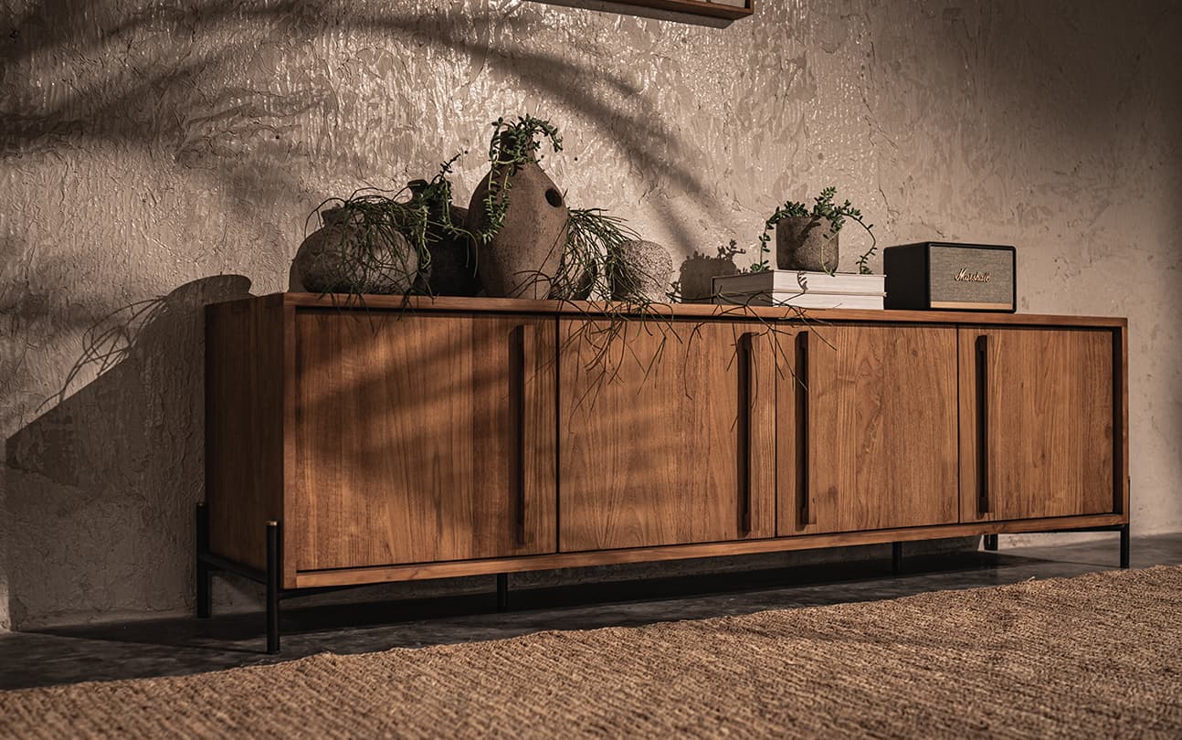 Outline Dresser