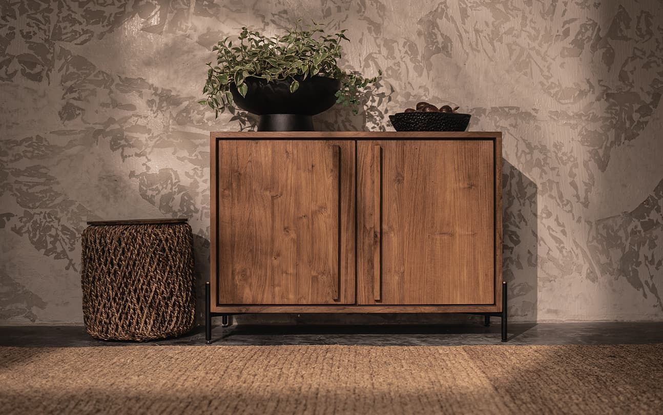 Outline Dresser