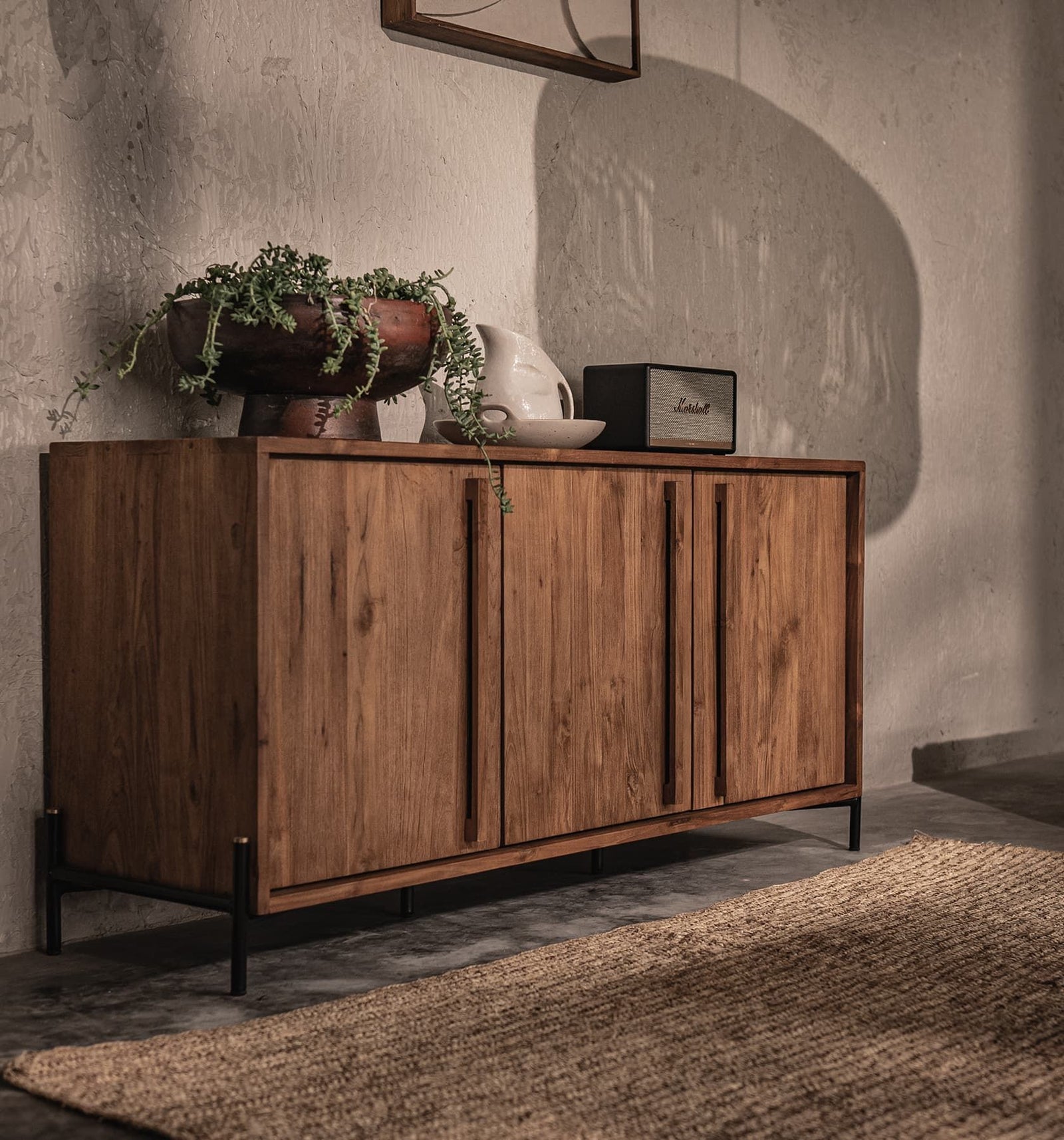 Outline Dresser 3 Doors Tall
