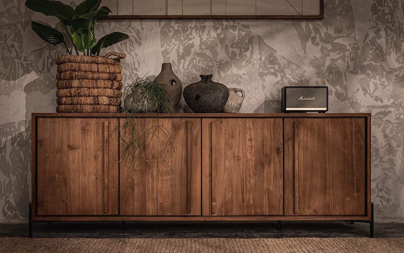 Outline Dresser