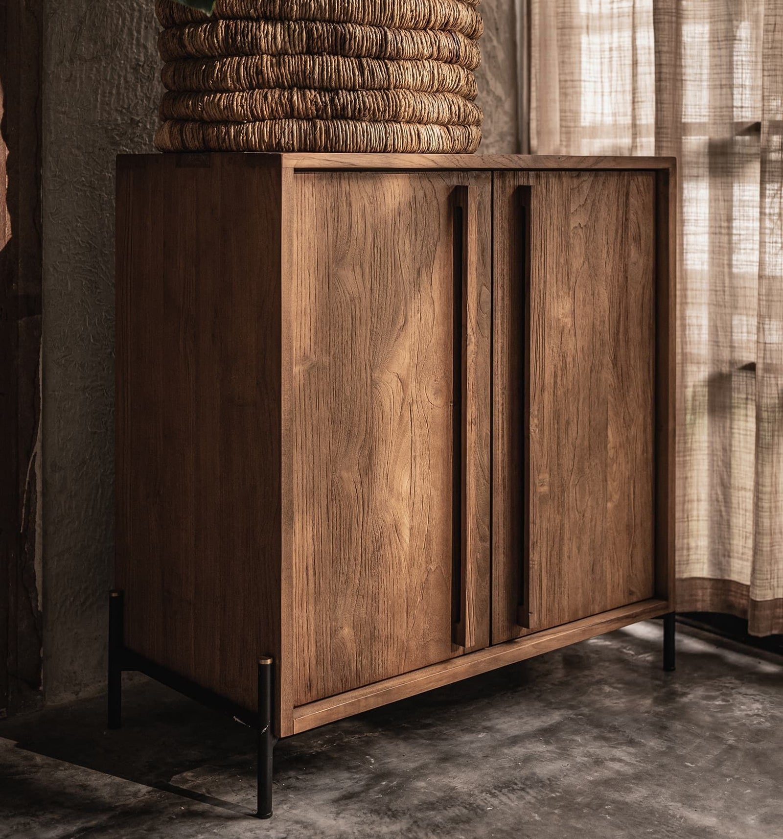 Outline Dresser 2 Doors Tall