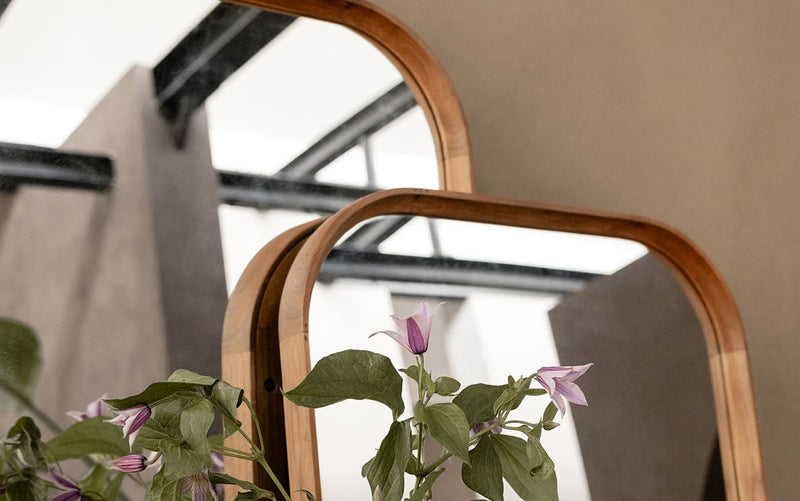 Opral Mirror