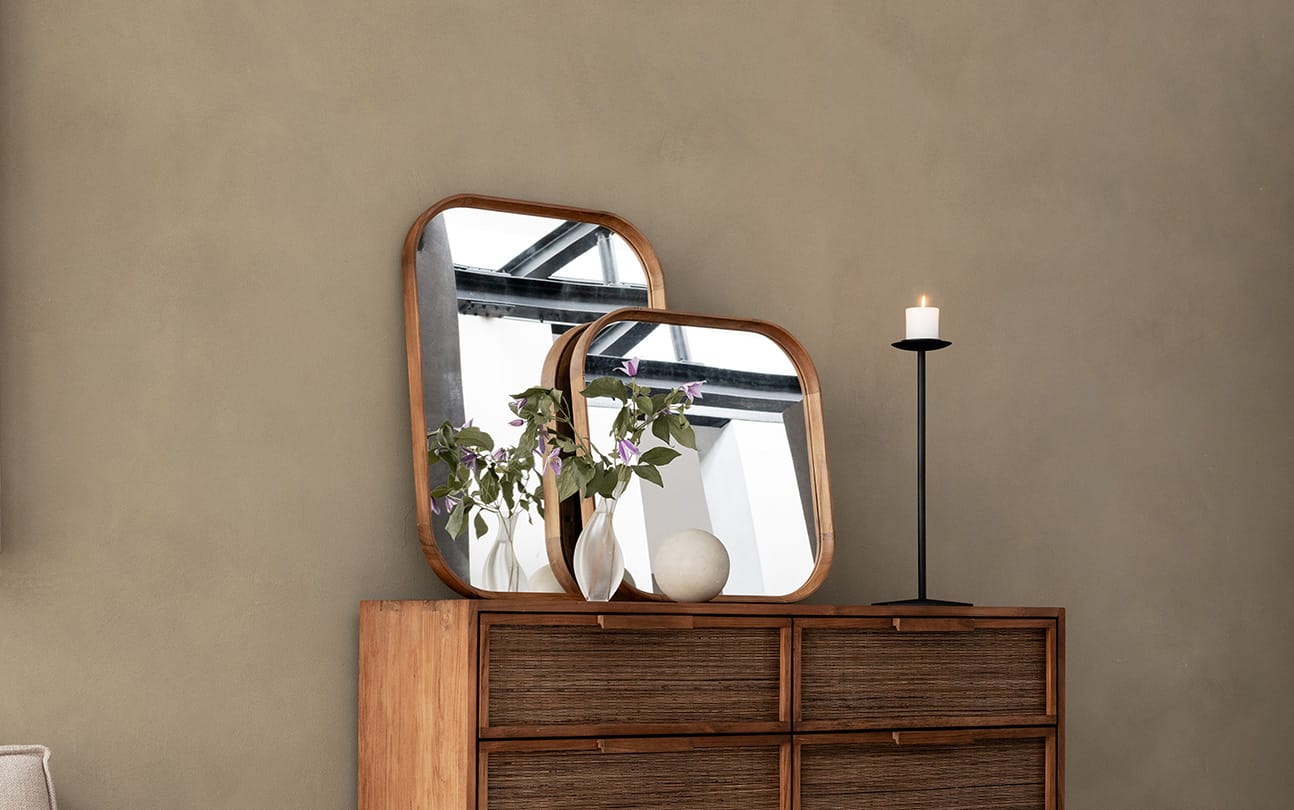 Opral Mirror