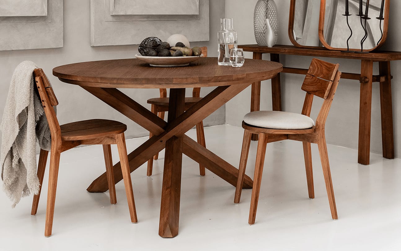 Xono Round Dining Table
